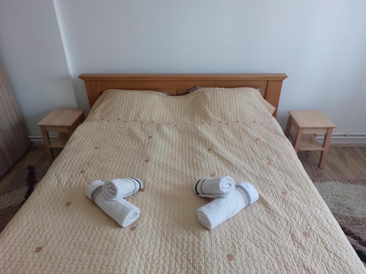 Apartman Centar Sremska Mitrovica Exterior foto